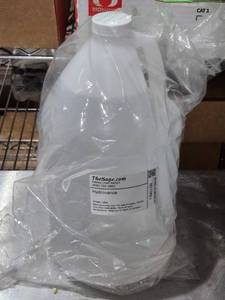 lot 341 image: Hydrovance Moisturizing Agent 1 Gallon