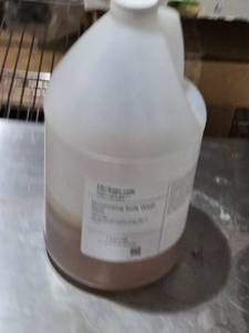 lot 344 image: Moisturizing Body Wash Base - 1 Gallon 14 full