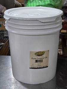 lot 368 image: Golden Barrel Pure Coconut Oil - 5 Gallons 12-34 Full