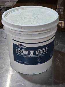 lot 369 image: Earthborn Elements Cream of Tartar 1 Gallon