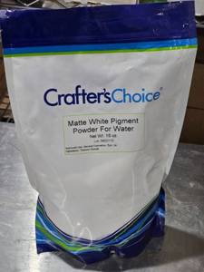 lot 375 image: Crafters Choice Matte White Pigment Powder for Water 16 oz