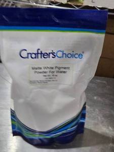 lot 376 image: Crafters Choice Matte White Pigment Powder for Water 16 oz