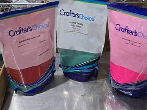 lot 412 image: Crafters Choice Colorants and Jojoba Beads Lot All about 12 full.