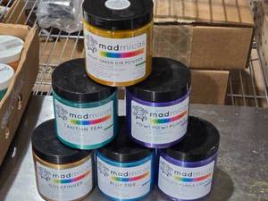 lot 416 image: Mad Micas Color Powder Set - 6 Jars All about 34 full.