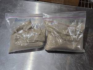 lot 429 image: Lot of Aussie Green Powder Bags