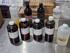 lot 433 image: Lot of Cosmetic Oils and Ingredients -All about a 14 or more full.