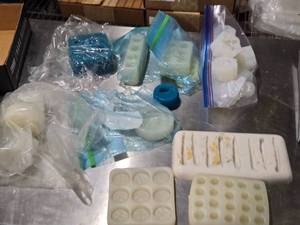 lot 452 image: Lot of Assorted Silicone Molds
