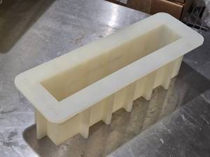 lot 492 image: TS Silicone Loaf Mold