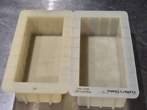 lot 499 image: Lot of 2 Crafters Choice Regular Loaf Molds 1501