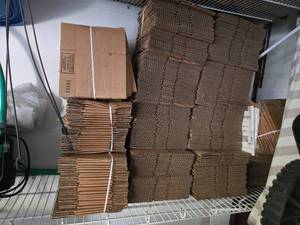 lot 635 image: Bulk Lot of 6x4x4 Corrugated Shipping Boxes