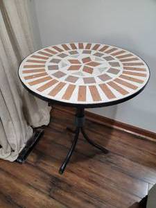 lot 11 image: Pier 1 Black Metal Mosiac Tile Top Round Side Table