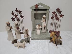 lot 70 image: Willow Tree Christmas Nativity Set