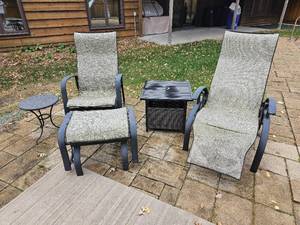 lot 37 image: Relaxing Outdoor Seating Area Reclining Chairs & Glider Armchair Set