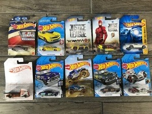 lot 36 image: Lot of 10 Hot Wheels Die Cast Cars New in the Package