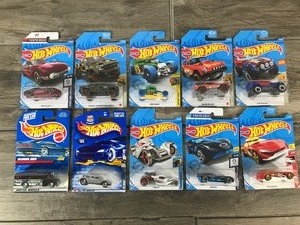 lot 37 image: Lot of 10 Hot Wheels Die Cast Cars New in the Package