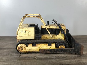 lot 109 image: Tonka Dozer