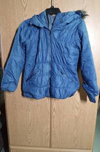 lot 202 image: Girls blue Columbian jacket