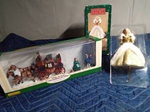 lot 252 image: 1995 Barbie stocking hanger and 2006 LeMax Village Collection
