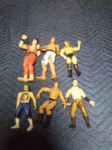 lot 251 image: Wrestling and martial arts figurines