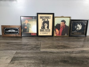 lot 142 image: 5 Wall Hanging Pictures - Johnny Cash - Lynyrd Skynyrd - Scarface - Harry Potter - Jackie Gleason