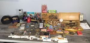 lot 159 image: Lot of Collectibles