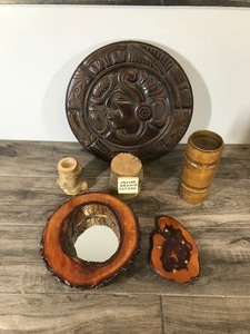 lot 178 image: Lot of Home Decor Made out of Wood
