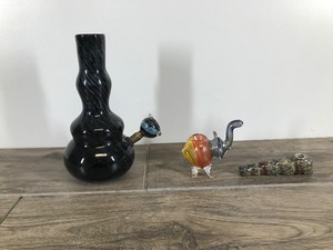 lot 456 image: Lot of 3 Pipes