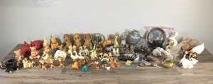 lot 459 image: Large Lot of Figurines