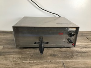 lot 472 image: Biaggia Model 508 Pizza Oven