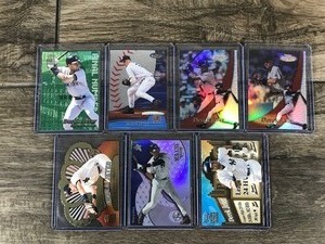 lot 500 image: Lot of 7 Derek Jeter Baseball Cards