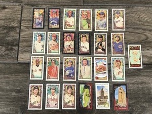 lot 518 image: Lot of 25 Topps Allen & Ginter Mini Baseball Cards