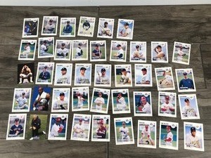 lot 521 image: Lot of 42 Baseball and Football Cards