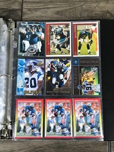 lot 531 image: Lot of 170 Baseball and Football Cards