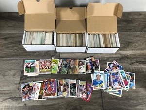 lot 542 image: Lot of Collectible Trading Cards - Mixture of all sports and more