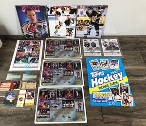 lot 622 image: Lot of Sports Collectibles