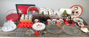 lot 631 image: Lot of Christmas Dishes and More