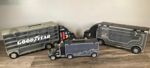 lot 594 image: Die Cast Car Carrying Cases for Matchbox  Hot Wheels Shaped Like Semis