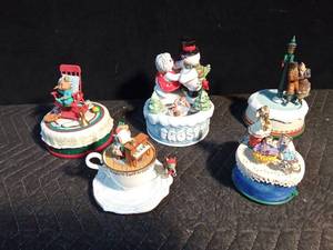 lot 591 image: 4 Vintage action musicals and 1 musical - see details for dates