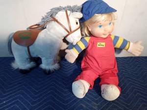 lot 559 image: Cabbage Patch Kids horse and 1990 My Buddy Doll