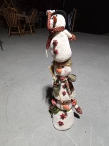 lot 399 image: 3 Tier snowman