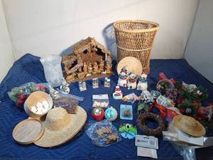lot 391 image: basket of craft supplies, Manger, Christmas ornaments and decor