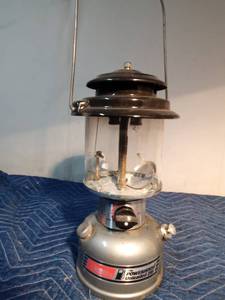 lot 359 image: 1989 Coleman Powerhouse unleaded 295 lantern