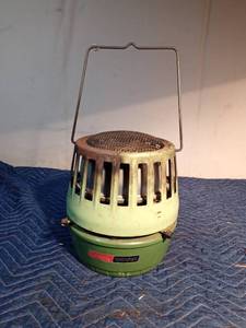 lot 360 image: 1978 Coleman heater