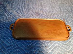 lot 349 image: Cast iron griddle
