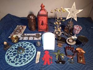 lot 318 image: Brass, copper and metal items