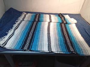 lot 263 image: Rugthrow blanket