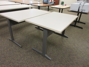 lot 910 image: HERMAN MILLER WORK TABLES