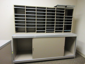 lot 931 image: MAIL ROOM STORAGE CABINET WITH MOUNTED MOUNTED SORTER