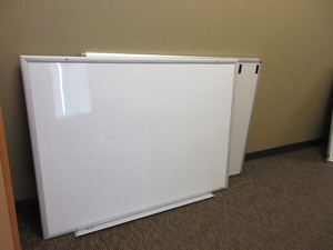 lot 935 image: QUARTET WHITE BOARDS
