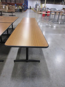 lot 311 image: STEELCASE WOOD GRAIN LAMINATE TOP TABLES